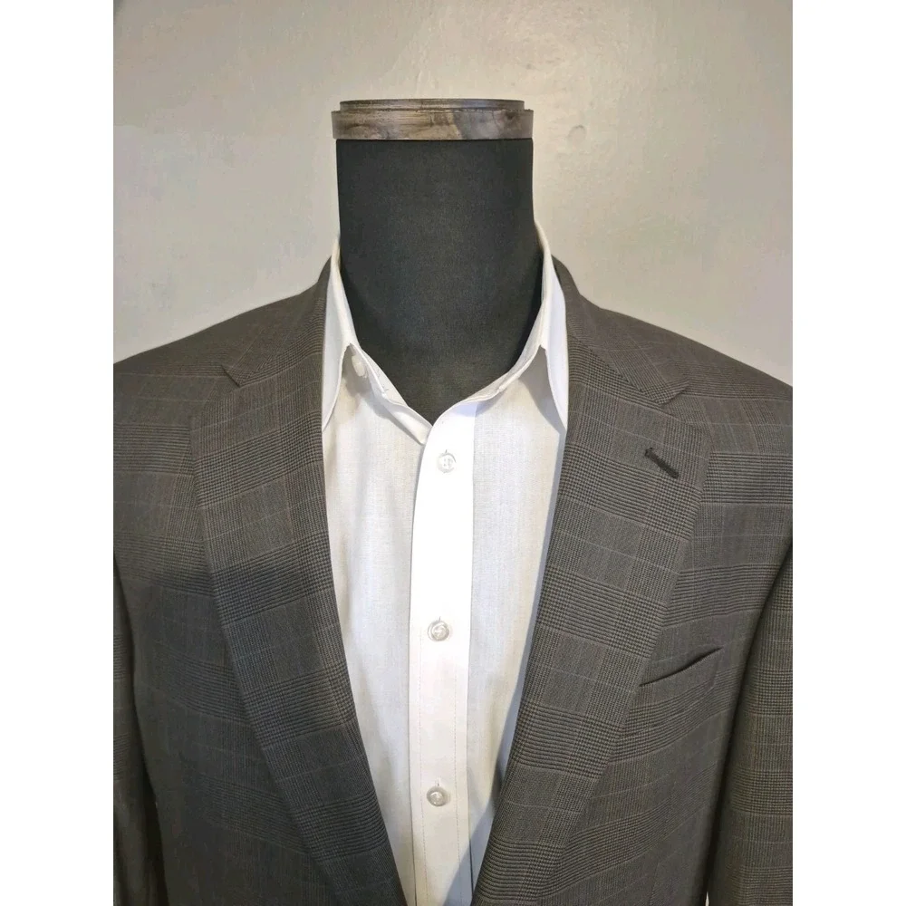 Jos A Bank Mens Wool Sports Coat 42L Taupe Plaid 2 Button Blazer P801